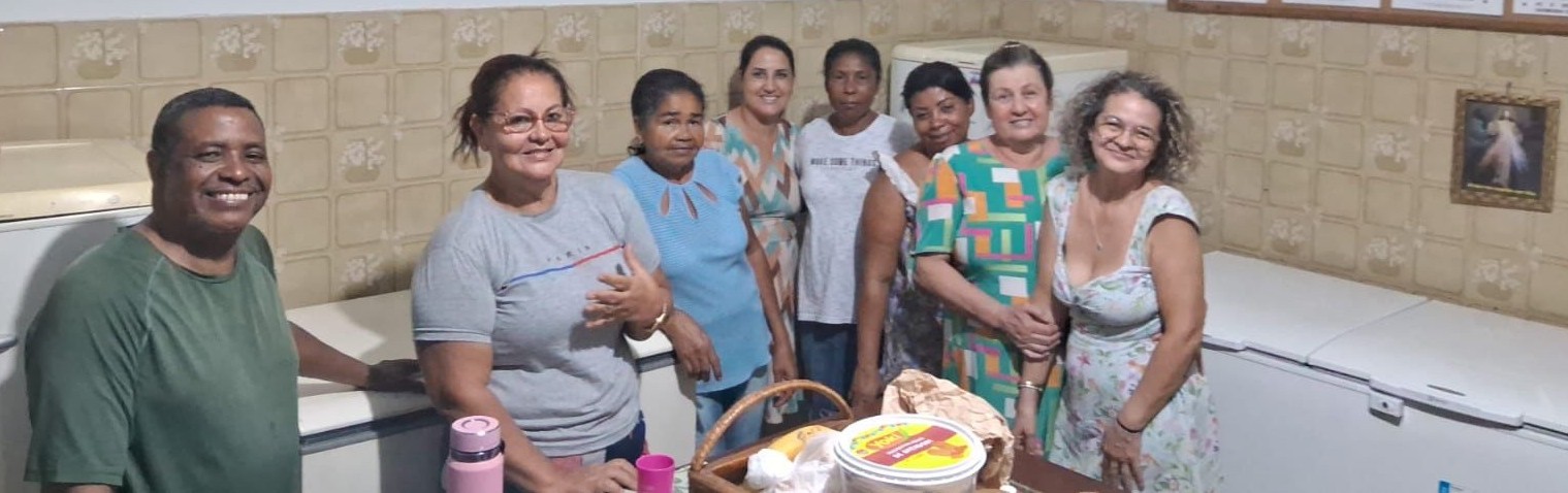 Roda de conversa entre acolhidos e voluntários