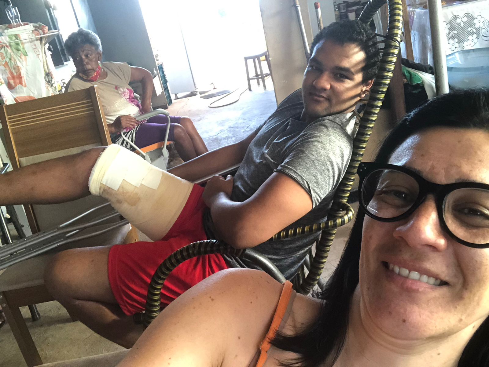 Espaço de convivência com móveis confortáveis